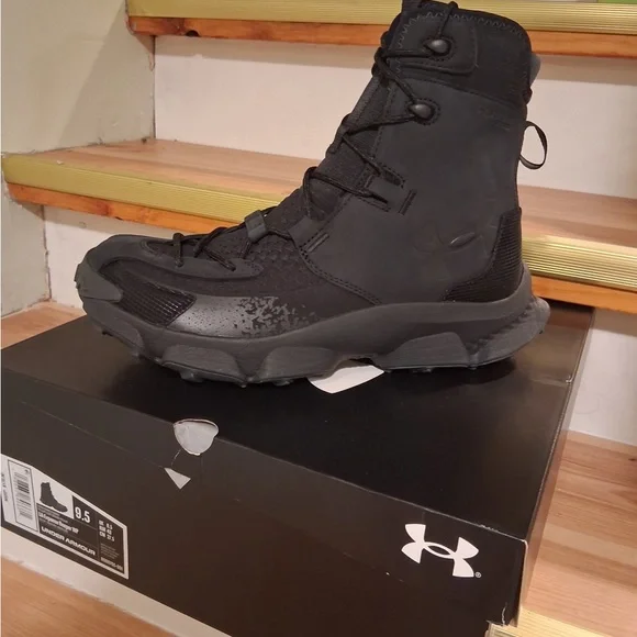 Under Armour Men's Expanse Reaper Waterproof - Picture 1 of 4